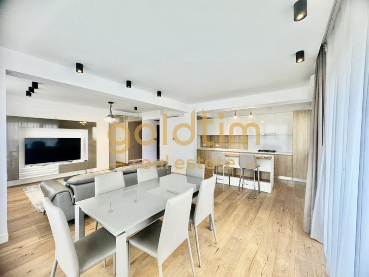 Apartament cu 3 camere semidecomandat, mobilat în Pipera