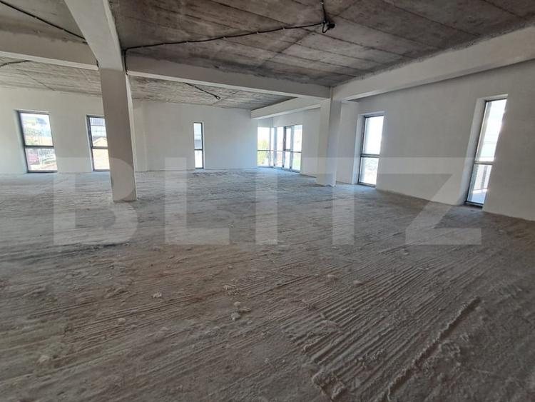 Spațiu comercial, de 170 mp, în Gheorghe Doja