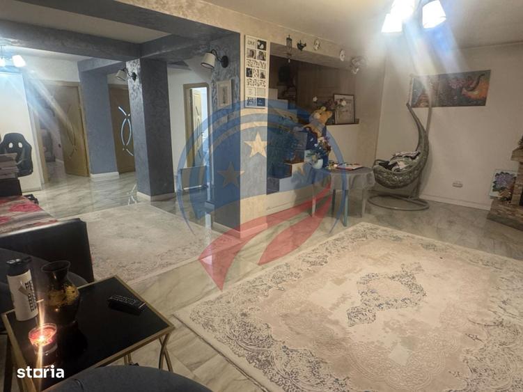 Casă cu 4 camere în Pluta