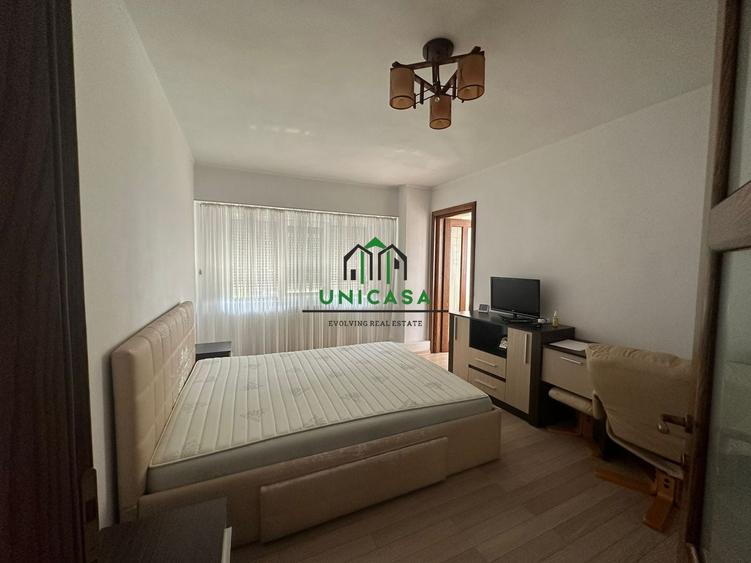 Apartament cu 3 camere decomandat, mobilat în Ostroveni