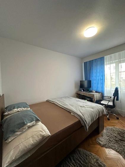 Apartament cu 2 camere decomandat în Exterior Vest