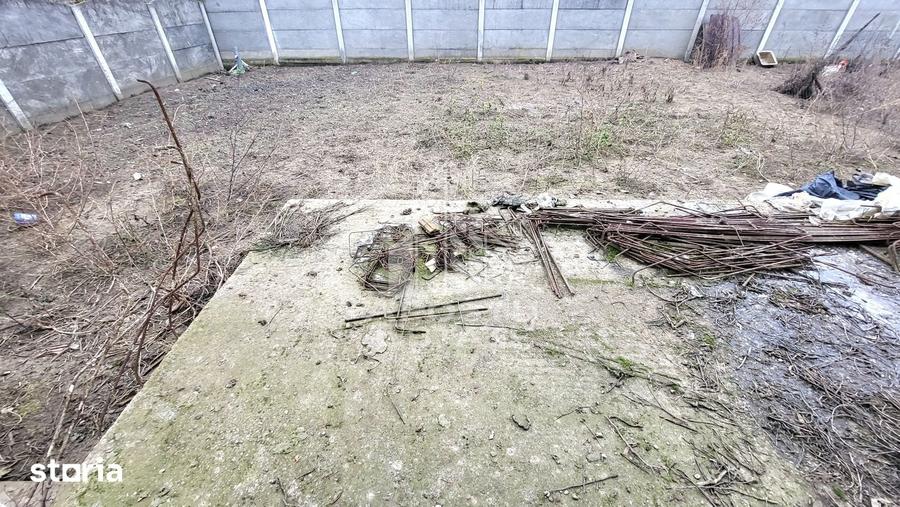 Casă cu 5 camere cu Teren 400 Mp în Parța