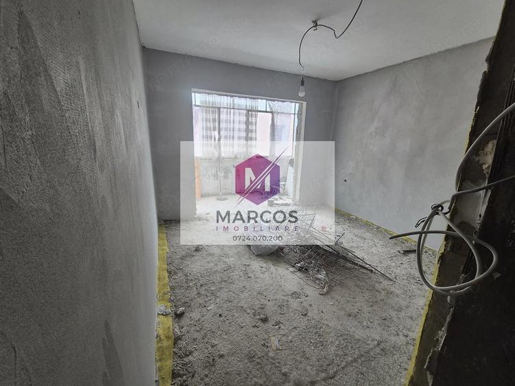 Apartament cu 3 camere decomandat în Cuptoare (Reșița)