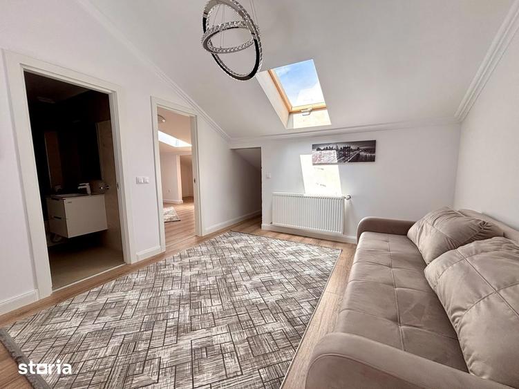 Apartament cu 5 camere în Cristian