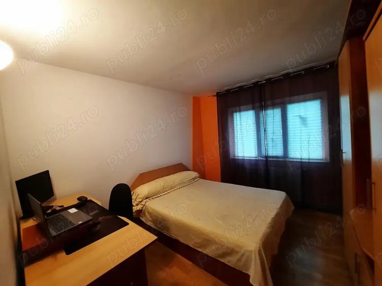 Apartament cu 3 camere decomandat în Mircea-Vodă