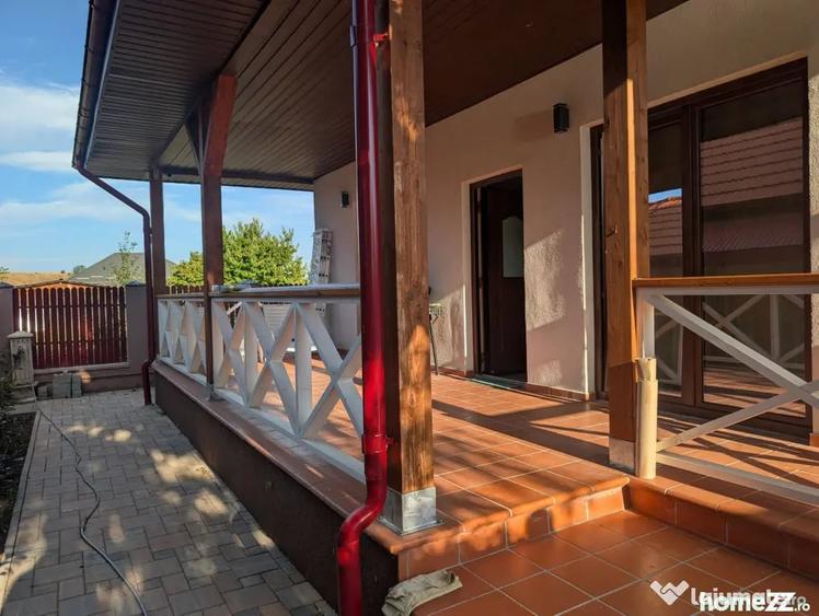 Casă cu 3 camere cu Teren 400 Mp în Central