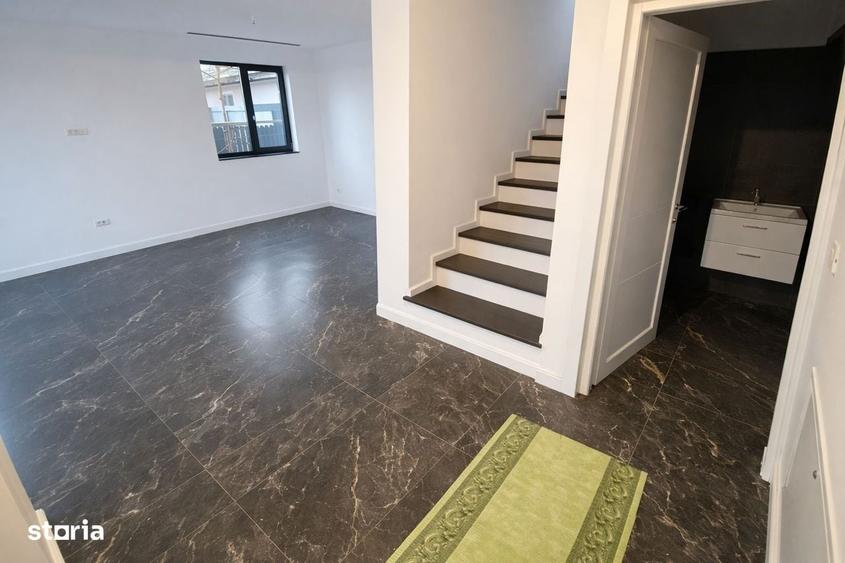 Casă cu 4 camere în Dancu
