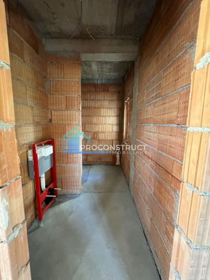 Duplex cu 4 camere cu Canalizare în Giarmata