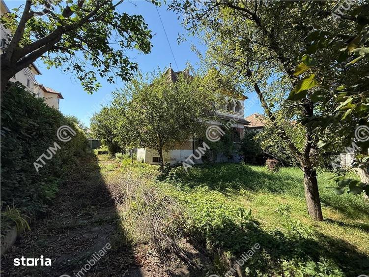 Casă cu 4 camere cu Teren 1000 Mp în Sub Arini
