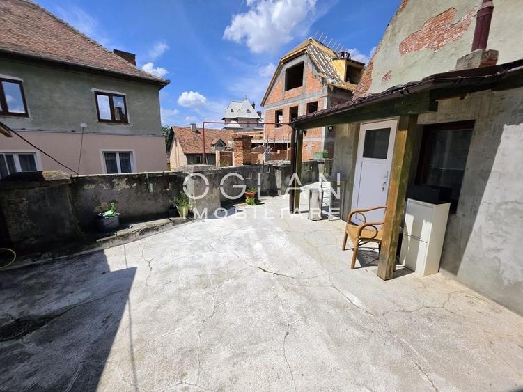 Apartament cu 2 camere nedecomandat în Ultracentral