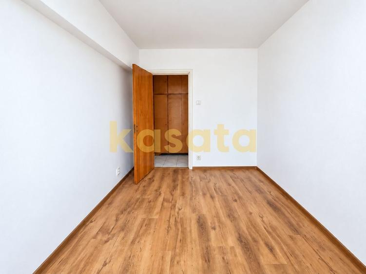 Apartament cu 3 camere decomandat în Iancului