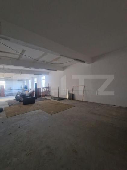 Spațiu industrial, de 370 mp, în Hălchiu