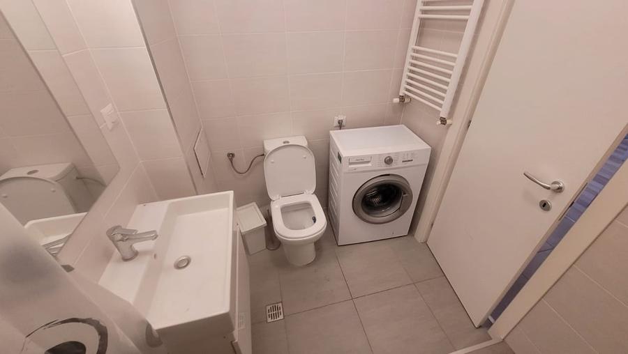 Garsonieră decomandată în Unirii