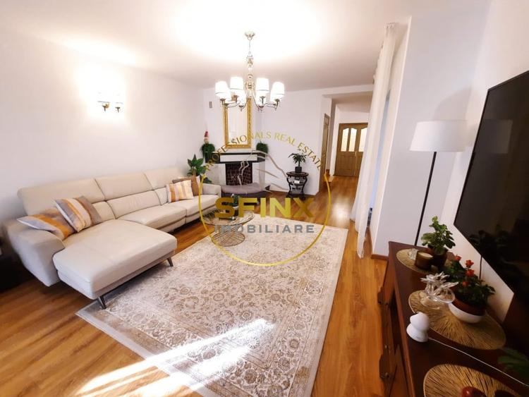 Duplex cu 5 camere cu Canalizare în Iancu Nicolae