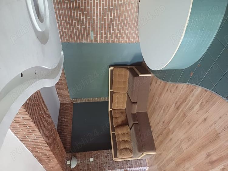 Spațiu comercial, de 377 mp, în Central
