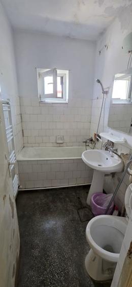 Apartament cu 2 camere decomandat, mobilat în Ultracentral
