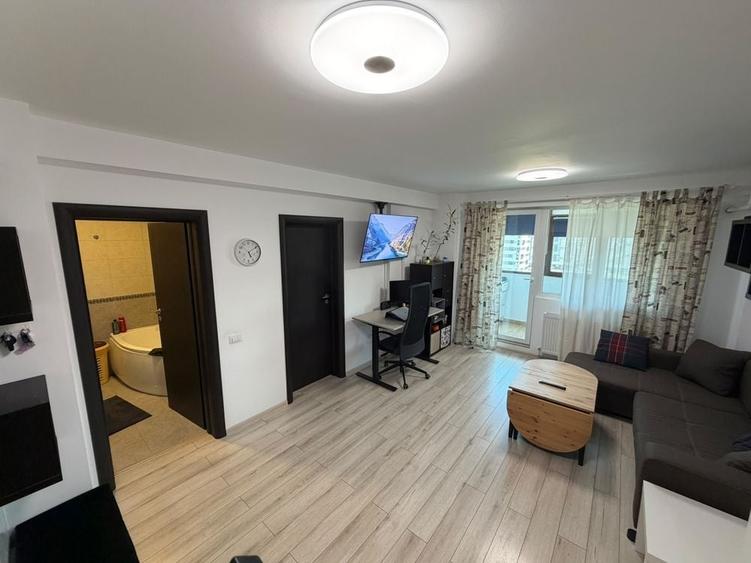 Apartament cu 2 camere semidecomandat în Chiajna