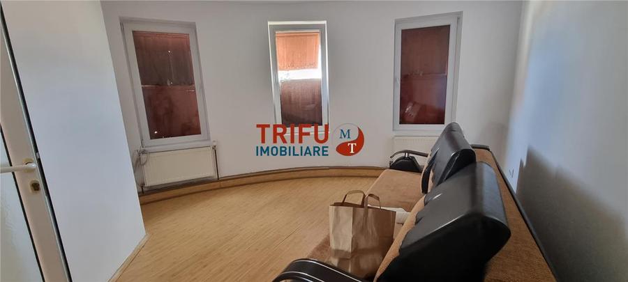 Casă individuală cu 4 camere cu Garaj în Micești