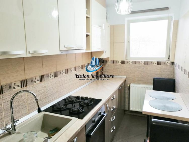 Apartament cu 2 camere semidecomandat în Dărmănești
