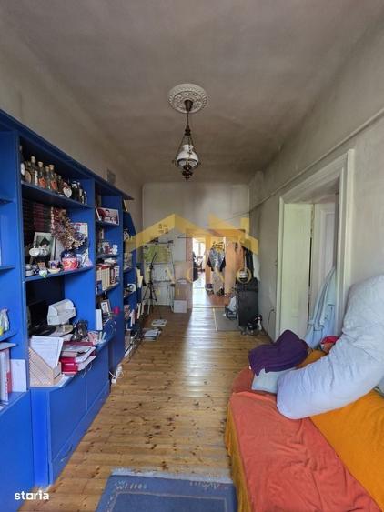 Casă cu 4 camere cu Teren 456 Mp în Central