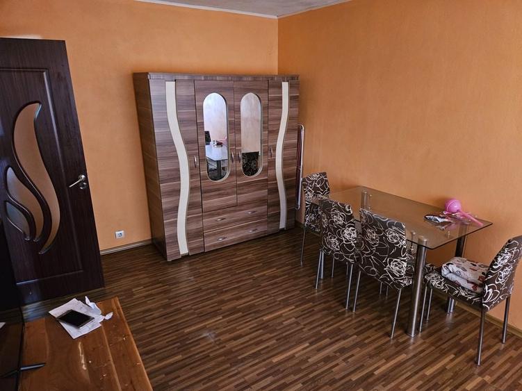 Garsonieră decomandată în Central