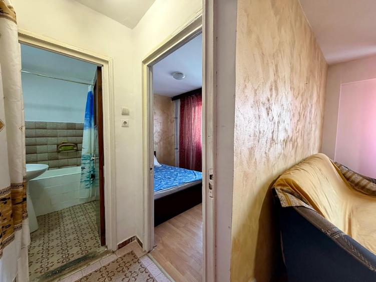 Apartament cu 2 camere semidecomandat în Teiul Doamnei