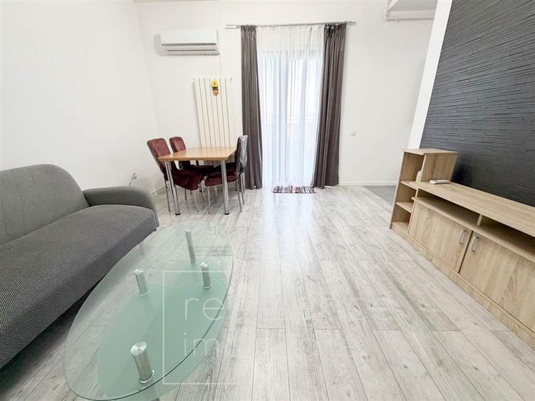 Apartament cu 3 camere semidecomandat în Mărăști