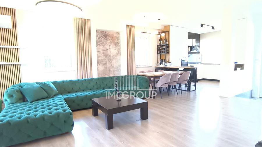 Duplex cu 4 camere cu Garaj în Borhanci
