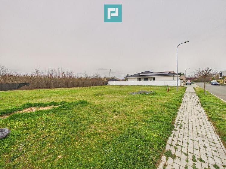 Teren Construcții intravilan de 1000 mp, în Aradul Nou