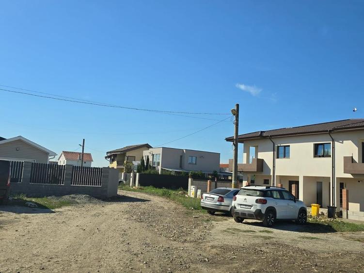 Teren Construcții intravilan de 2000 mp, în Km 5