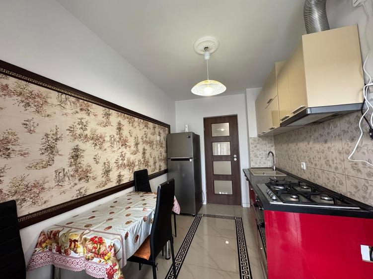 Apartament cu 3 camere decomandat, mobilat în Unirii