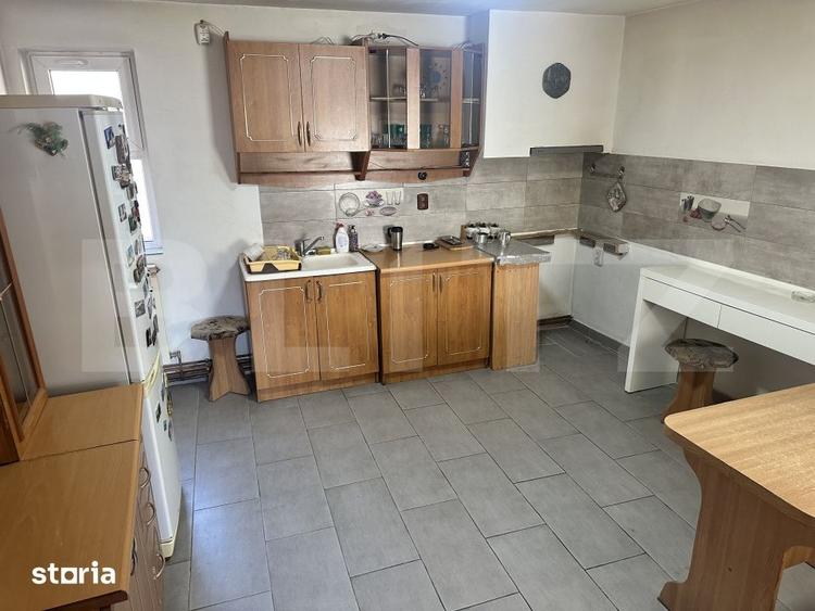 Casă cu 3 camere cu Teren 3298 Mp în Vețel