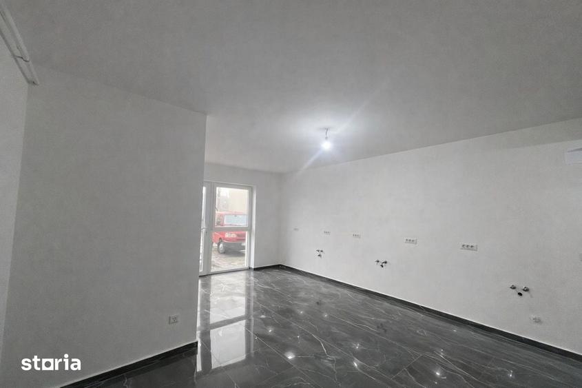 Spațiu comercial, de 32 mp, în Central