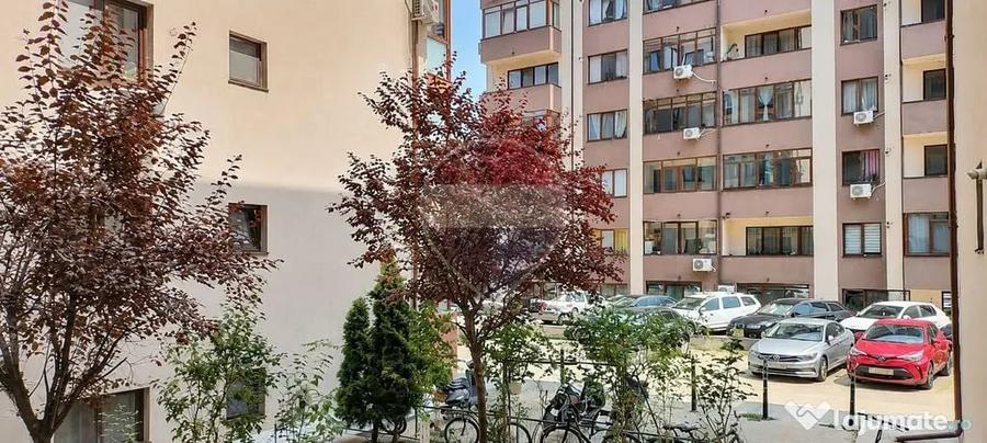 Garsonieră decomandată în Apusului