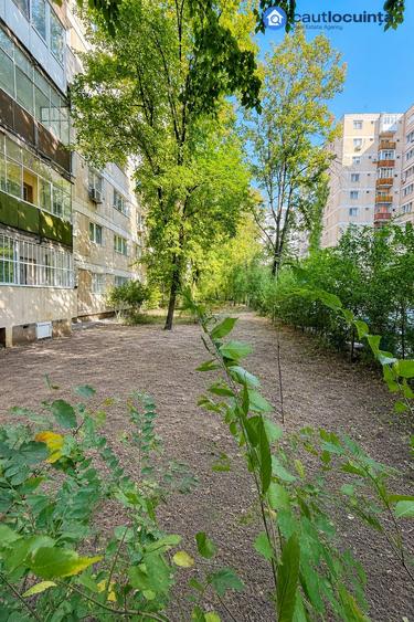 Apartament cu 3 camere în Drumul Taberei