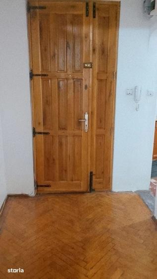 APARTAMENT NEMOBILAT SPATIOS METROU UNIVERSITATE - 9