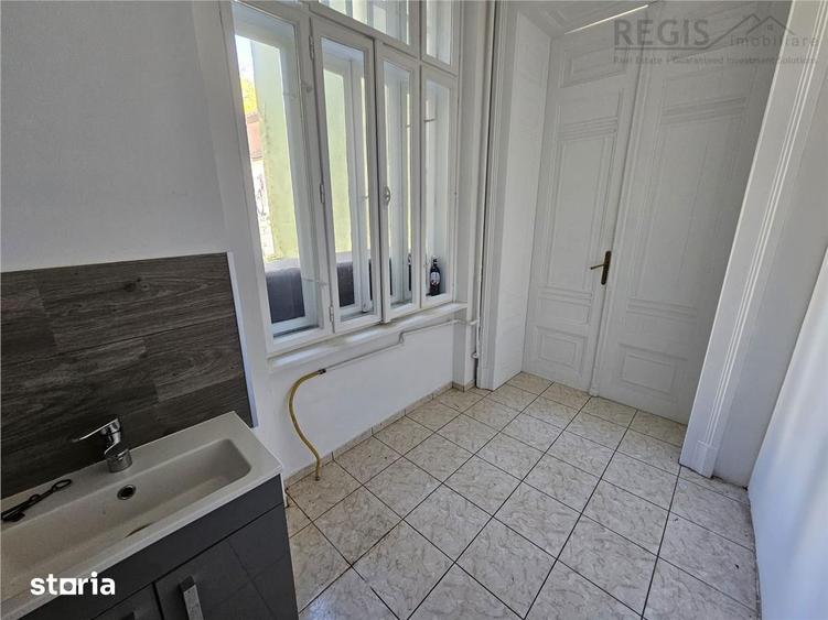 Studio Livada Postei ULTRACENTRAL Brasov cu parcare, beci si anexa - 2