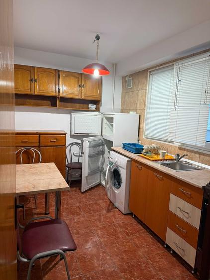Apartament cu 2 camere decomandat în Drumul Taberei