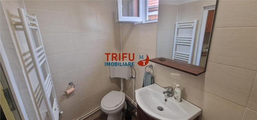 Casă individuală cu 4 camere cu Canalizare în Totoi