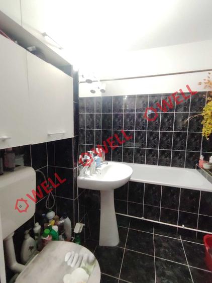 Apartament cu 3 camere în Simeria