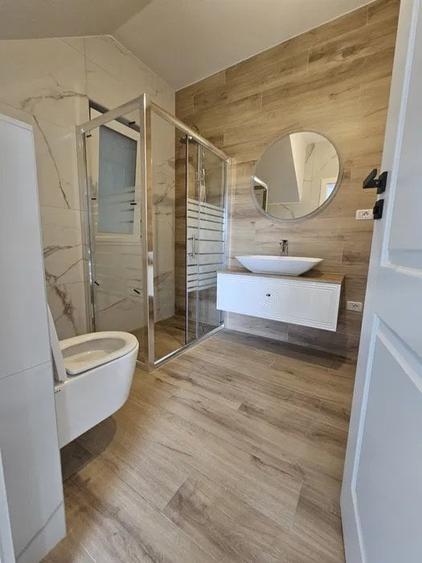 Duplex cu 4 camere cu Canalizare în Popas Păcurari
