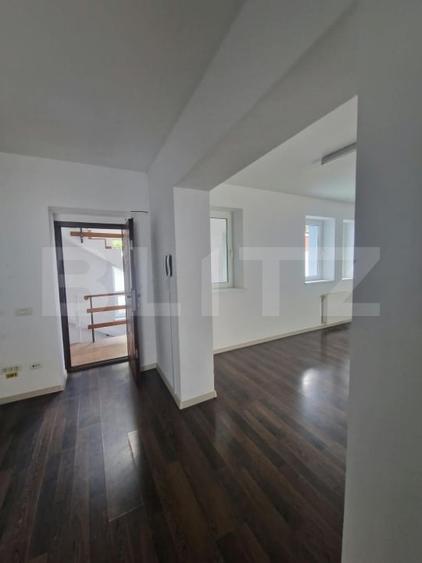 Apartament cu 3 camere decomandat în Centrul Civic