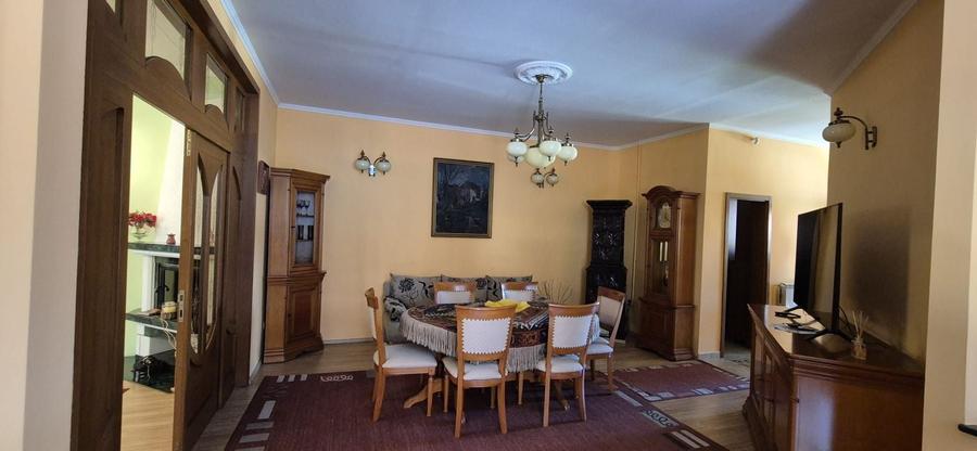 Casă individuală cu 3 camere cu Canalizare în Ultracentral