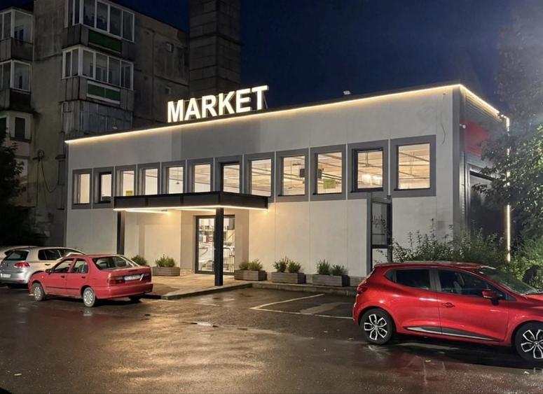 Spațiu comercial, de 700 mp, în Central