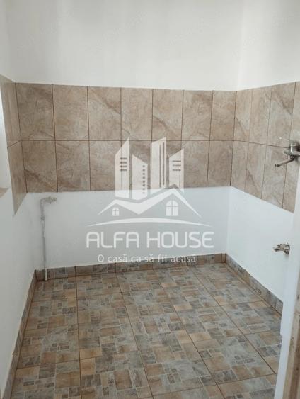 Apartament cu 2 camere nedecomandat în Govândari
