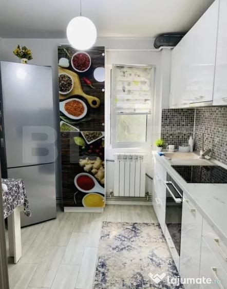 Apartament 3 camere, 72 mp, zona Podul Ros - 2