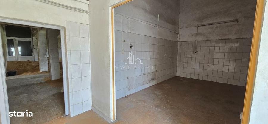 Spațiu comercial, de 470 mp, în Apold