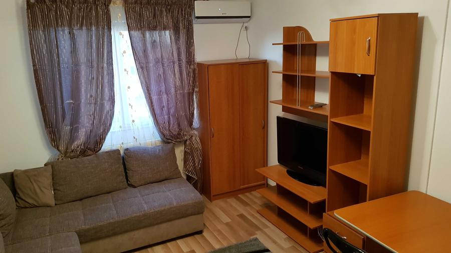 Garsonieră decomandată în Bartolomeu