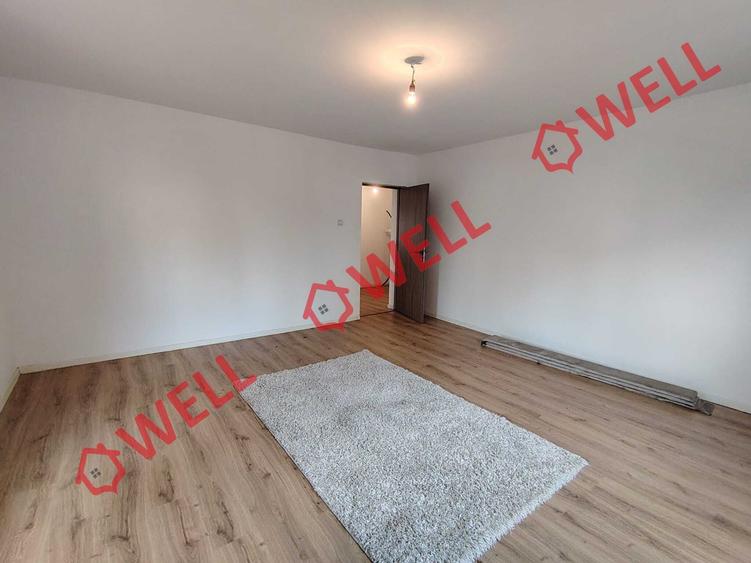Casă cu 9 camere cu Teren 572 Mp în Semicentral