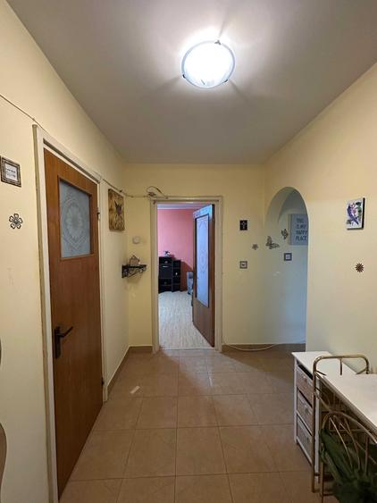 Apartament cu 3 camere decomandat în 1 Decembrie 1918